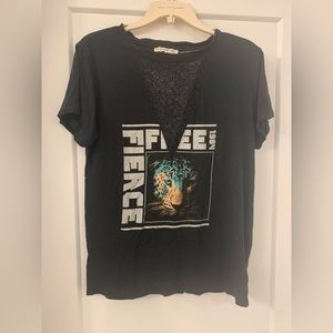 Black lace tee. Size medium.